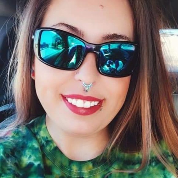 Meet your Posher, Dixie - Picture 9 of 9